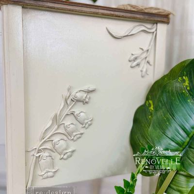 Redesign Decor Moulds® – Sweet Bellflower – 8″x5″, 8mm thickness Copyright #VA0002330071