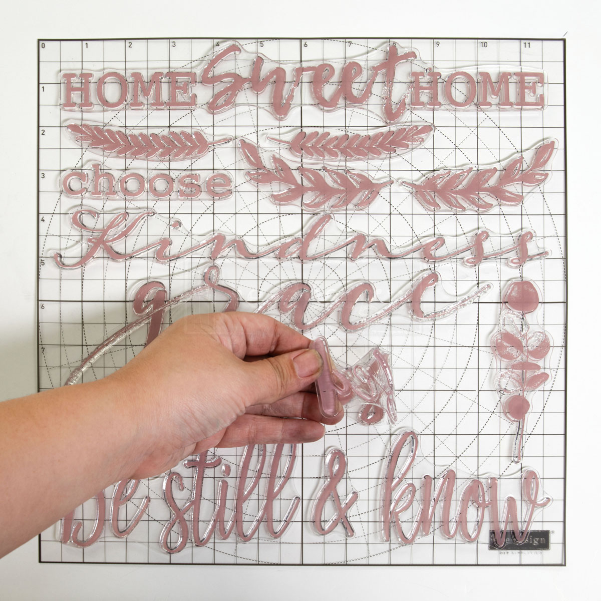 Redesign Decor Stamp – Inspired Words – 12″x12″ (14 pcs)