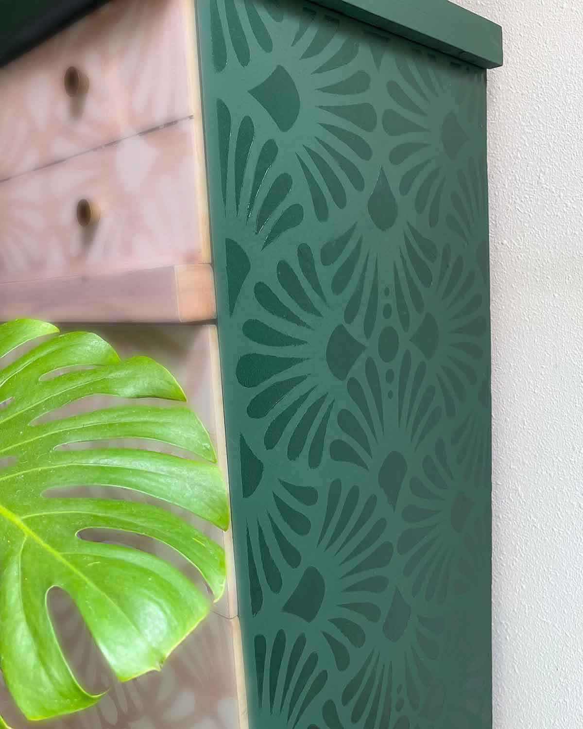 Redesign Stencil – CECE Modern Deco 18×25.5 – sheet size 18″x25.5″, design size 15.4″x21.4″- Laser cut on 16 mil Mylar