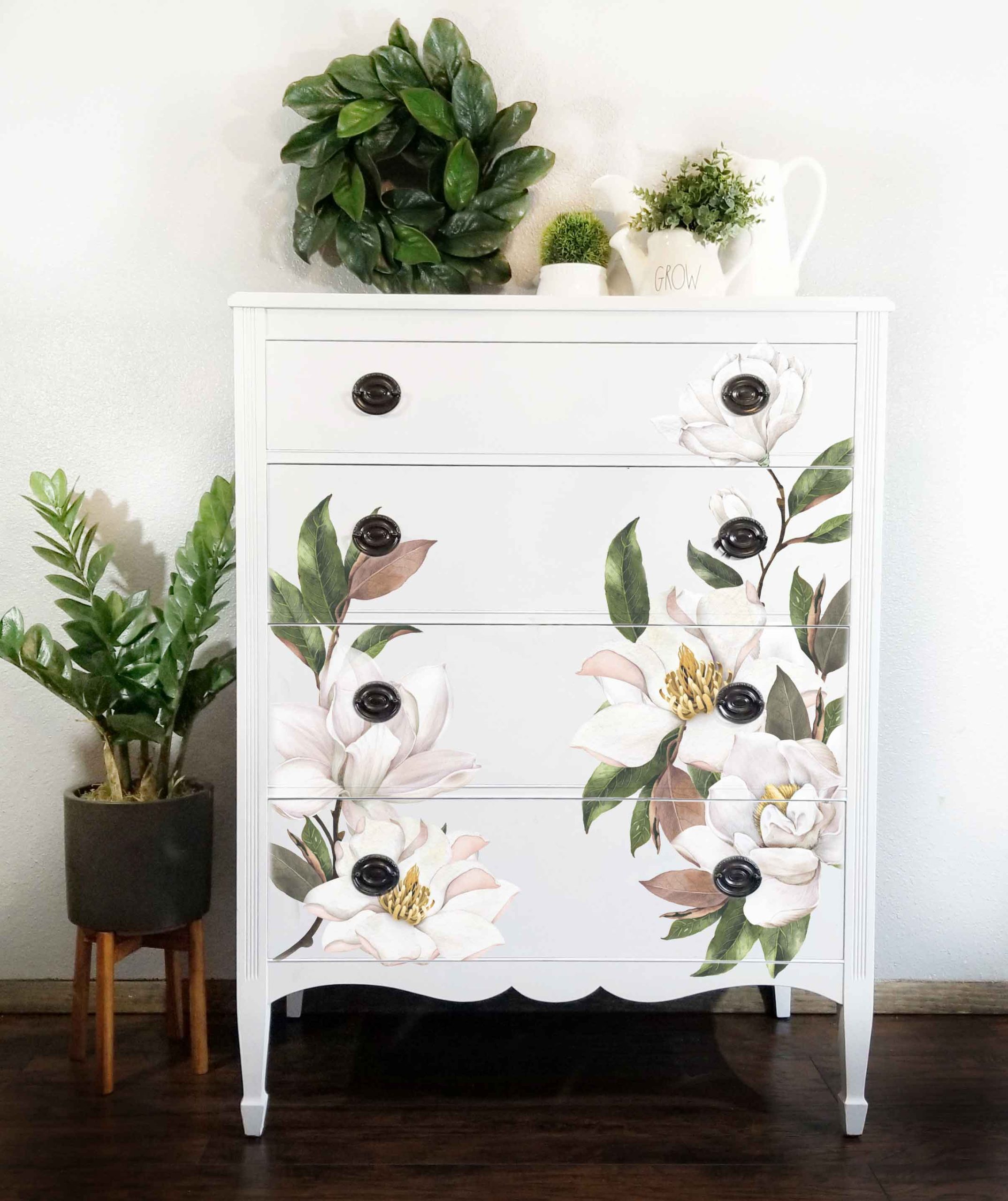 Decor Transfers® – Magnolia – total sheet size 24″x35″, cut into 2 sheets
