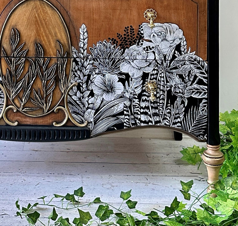 Decor Transfers® 24×35 – Abstract Jungle – total sheet size 24″x35″, cut into 2 sheets