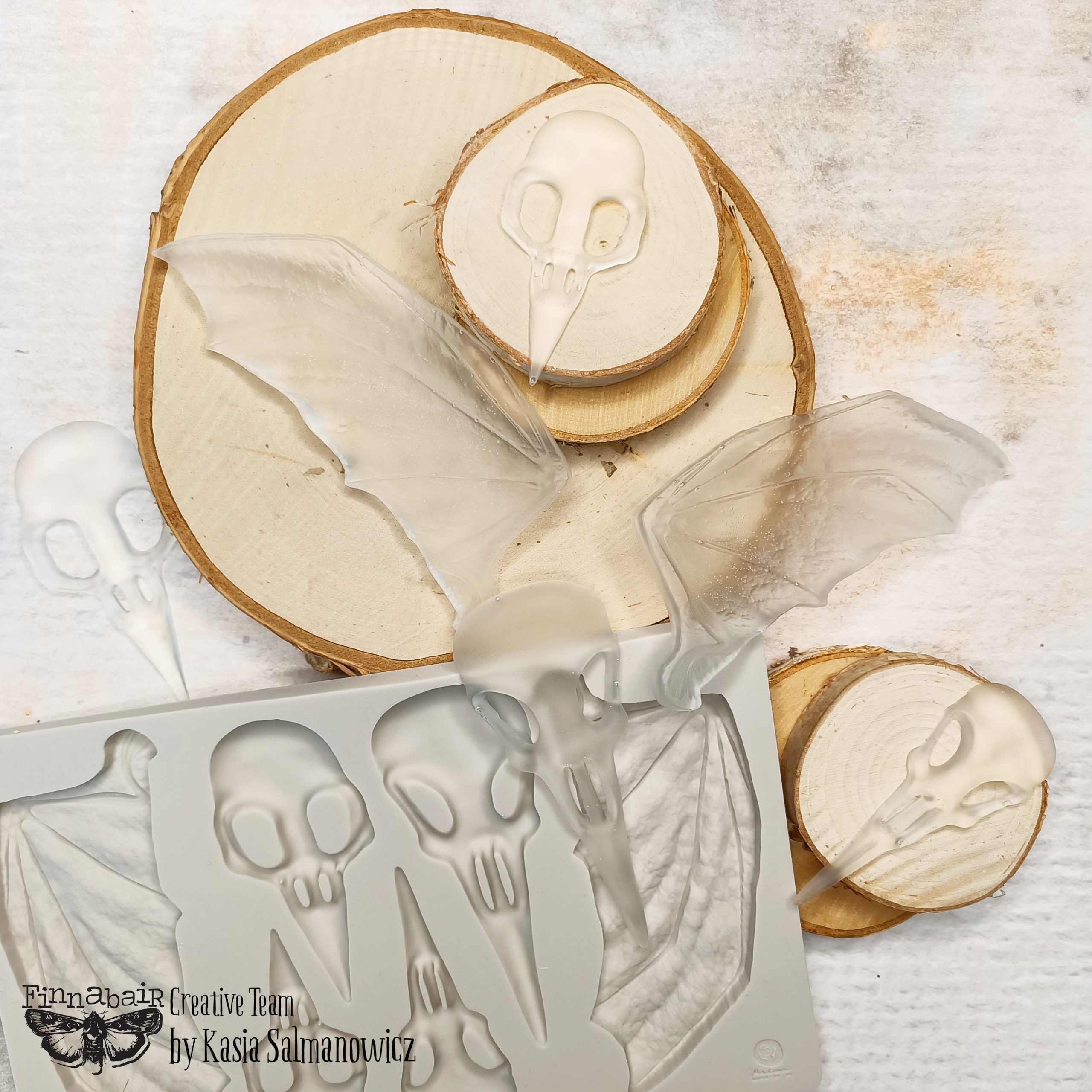 Finnabair – Moulds – Birds and Bats – 1 pc, 5×8 in Copyright #VA0002325590