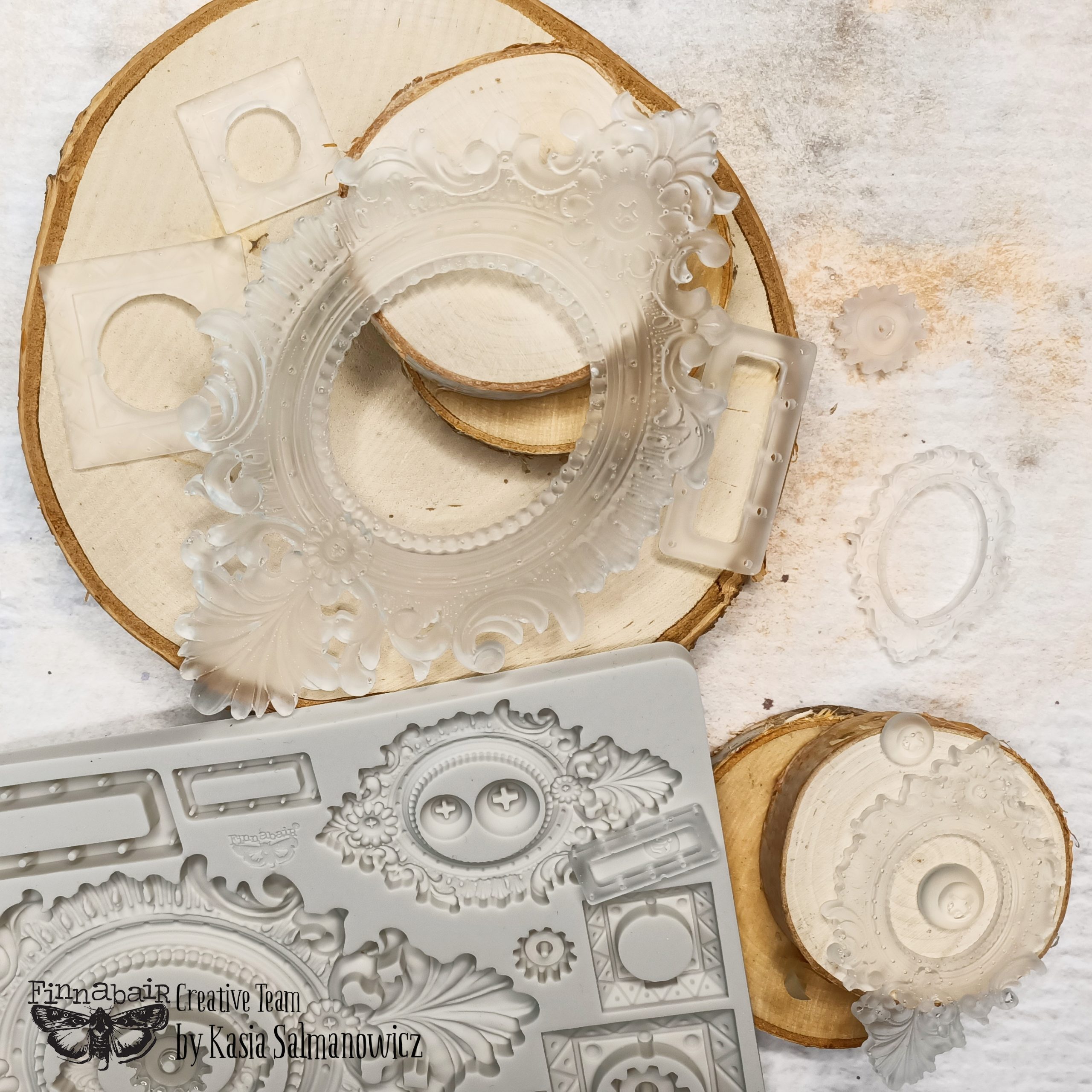 Finnabair – Moulds – Grungy Frames – 1 pc, 5×8 in Copyright #VA0002330239