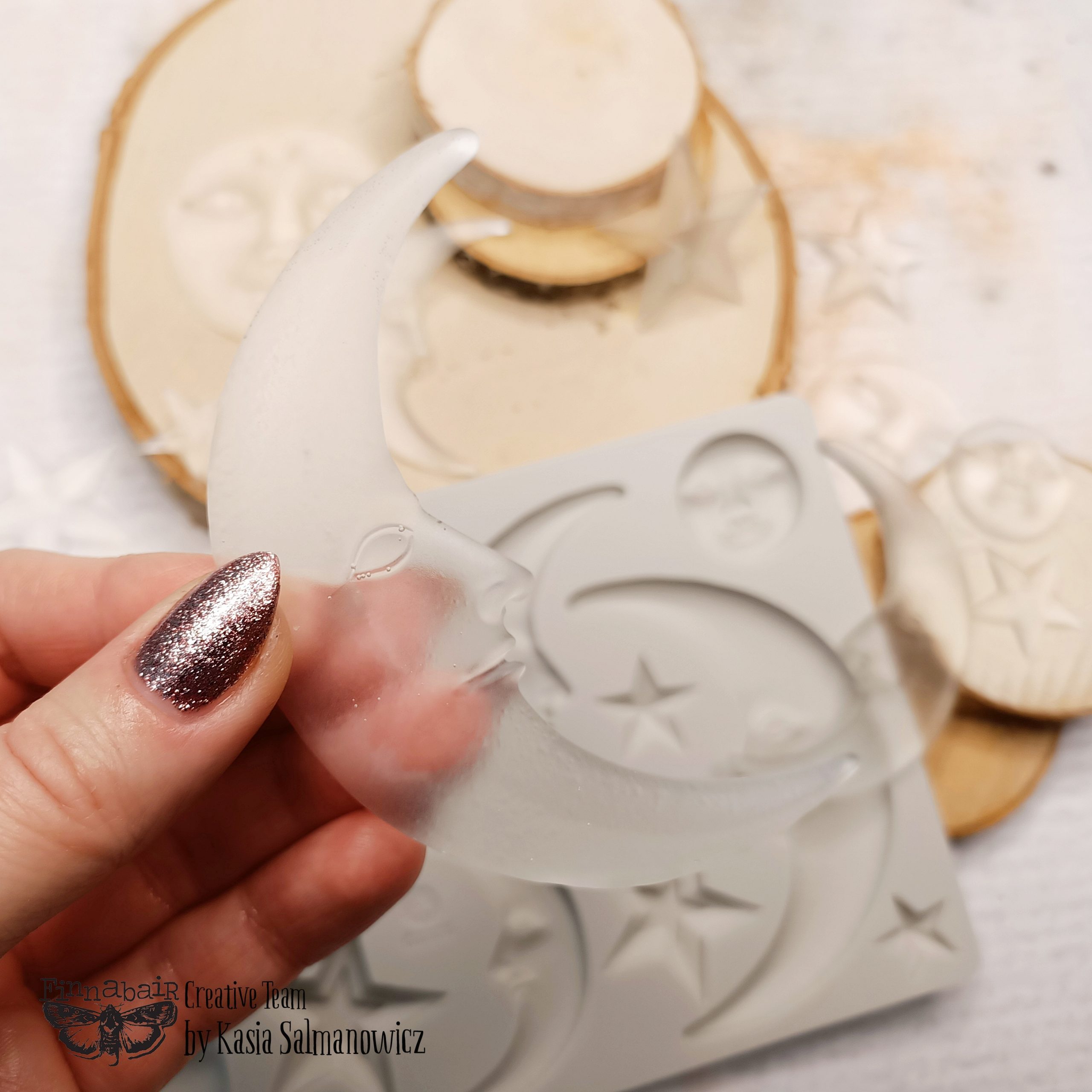 Finnabair – Moulds – Nocturnal Elements – 1 pc, 5×8 in Copyright #VA0002330248