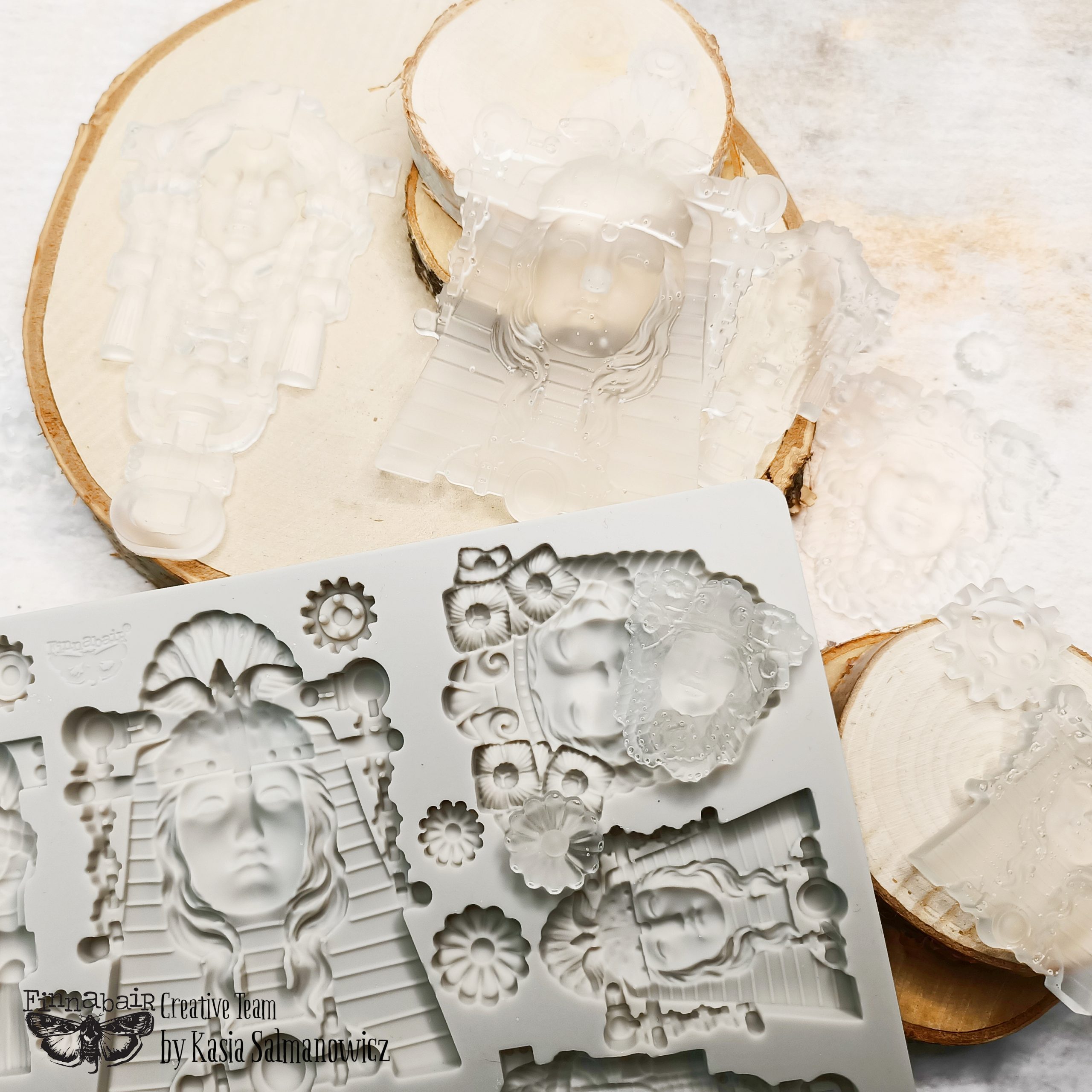 Finnabair – Moulds – Queens of Steam – 1 pc, 5×8 in Copyright #VA0002330240