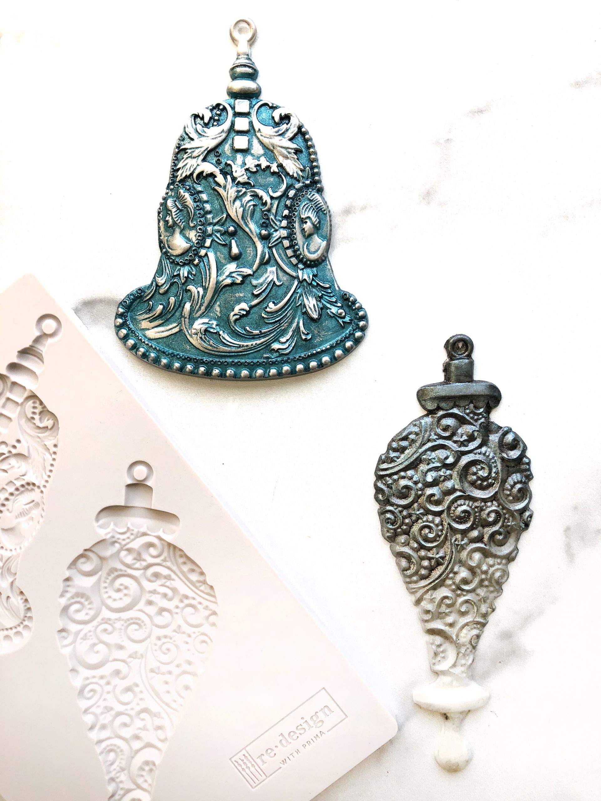 Redesign Decor Moulds® – Silver Bells – 5″x8″, 8mm thickness Copyright #VA0002330073