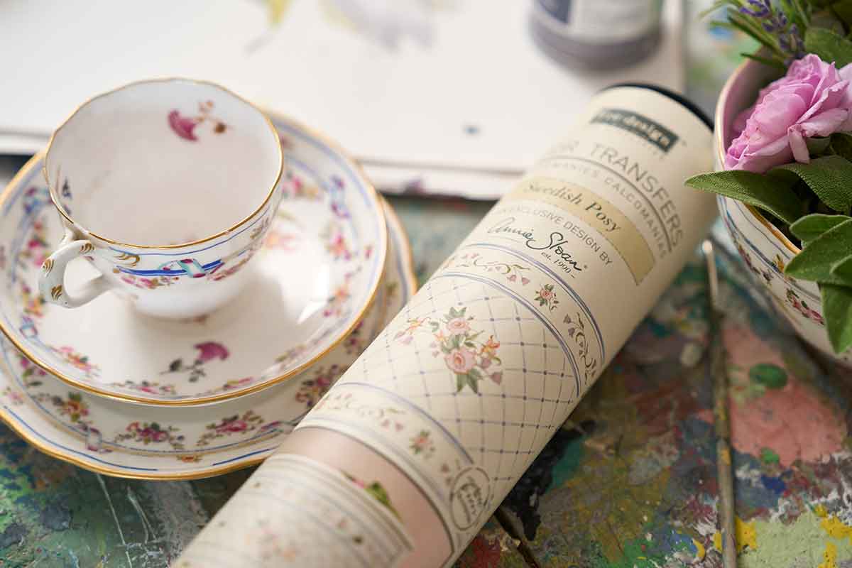 Decor Transfers® Annie Sloan® – Swedish Posy – total sheet size 24″x35″, cut into 3 sheets