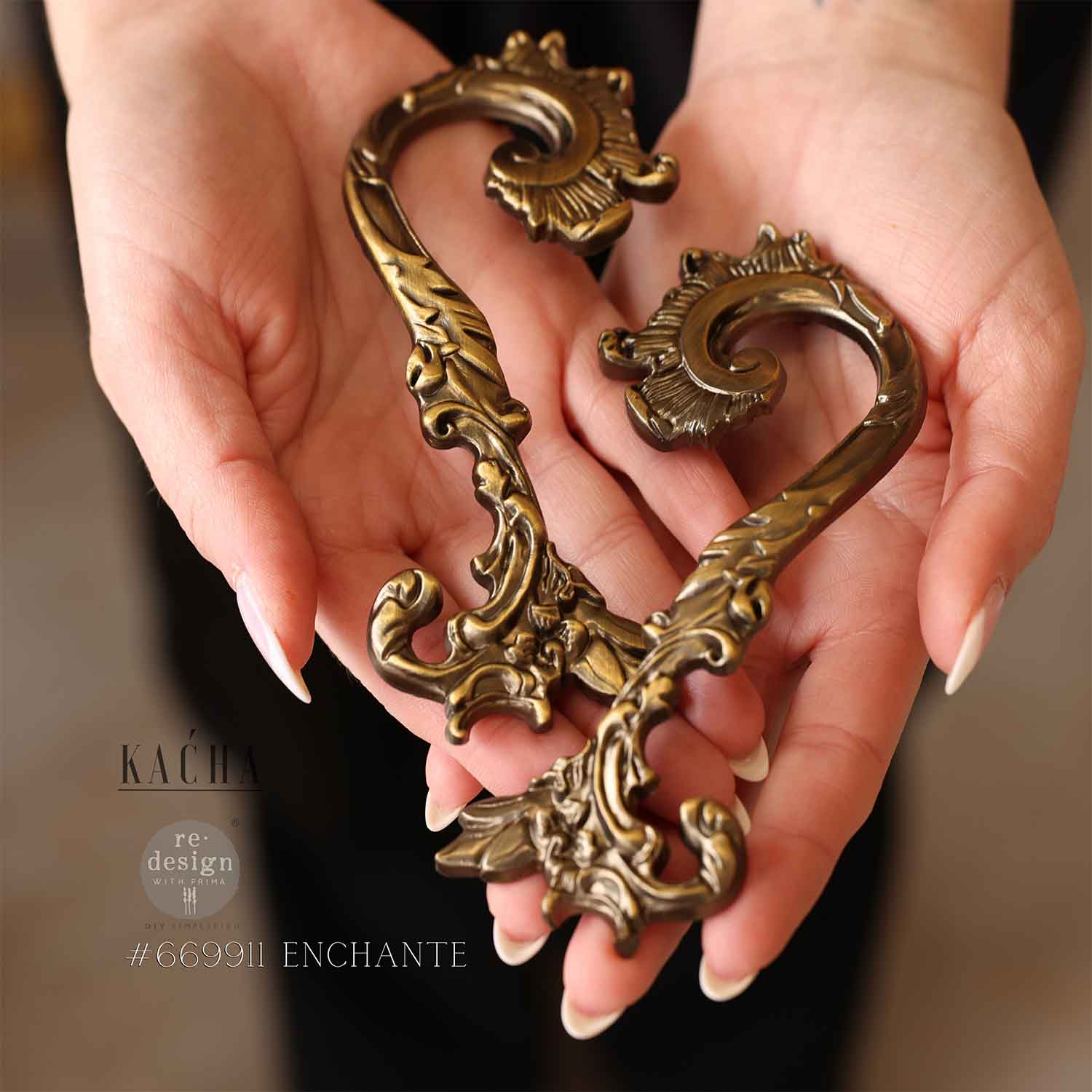 Kacha Decor Metal Pulls – Enchanté – 2 pcs, 4.7″x2.1″ + 4 screws