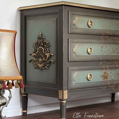 Decor Poly® – Baroque Elegance – 10″x9.89″x0.49″ / 25.4cmx25.1cmx1.2cm Copyright #VA2412675