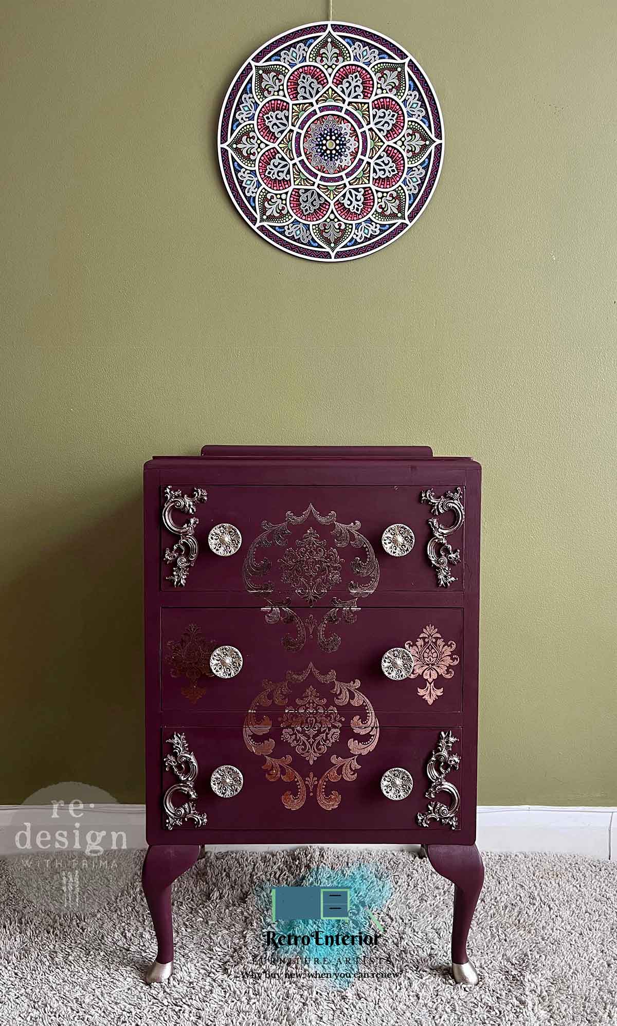 Decor Foil Transfers® Kacha – Silver House of Damask – total sheet size 18″x24″, cut into 2 sheets