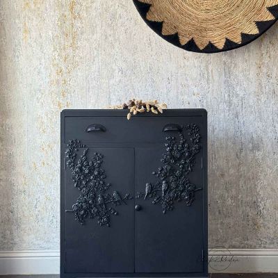 Decor Poly – Velvet Cascade Right – 9.5″x7″x0.5″ (24.1cmx17.8cmx1.3cm)