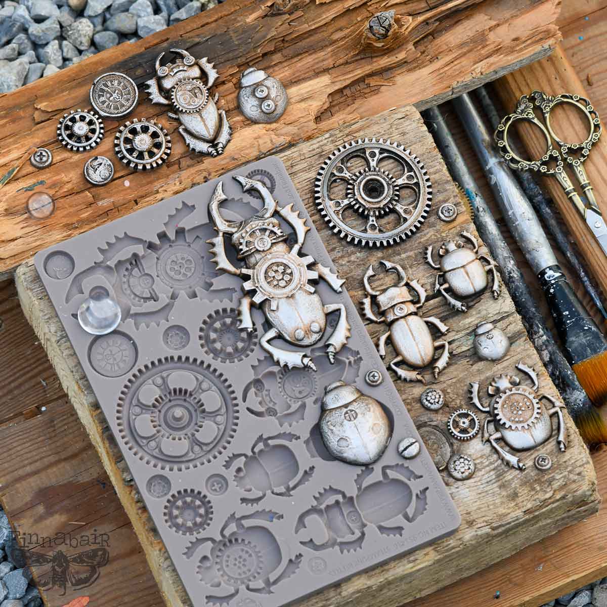 Finnabair Decor Moulds® – Steampunk Beetles – 1 pc, 5″x8″x8mm