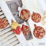 holiday-scarlet-sparkle-ornaments