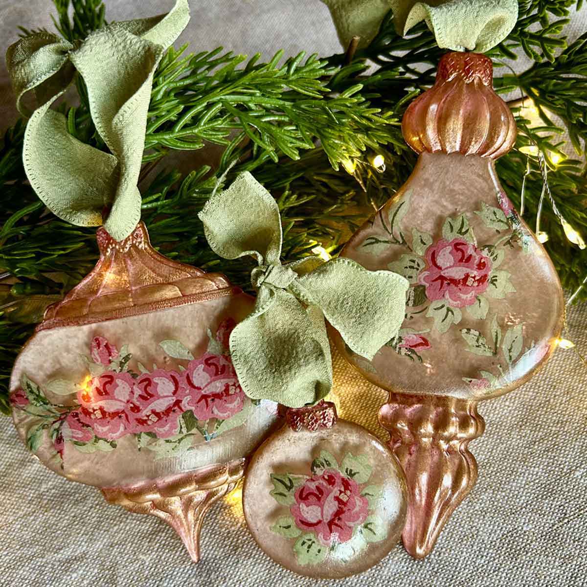 Decor Moulds® – Bright Baubles – 1 pc, 5″x10″x8mm